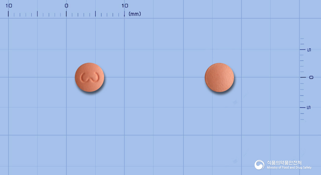 세로아핀정25mg(쿠에티아핀푸마르산염) 낱알 사진