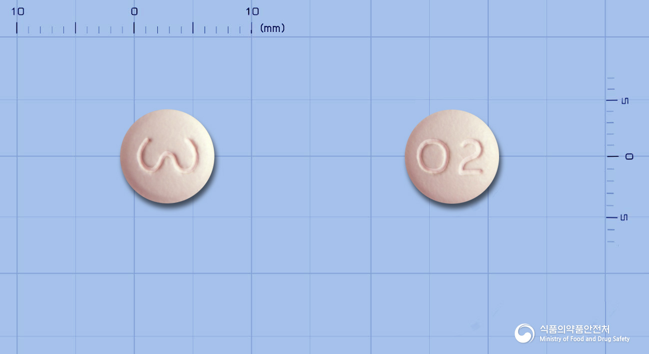 솔리신정10mg(솔리페나신숙신산염) 낱알 사진